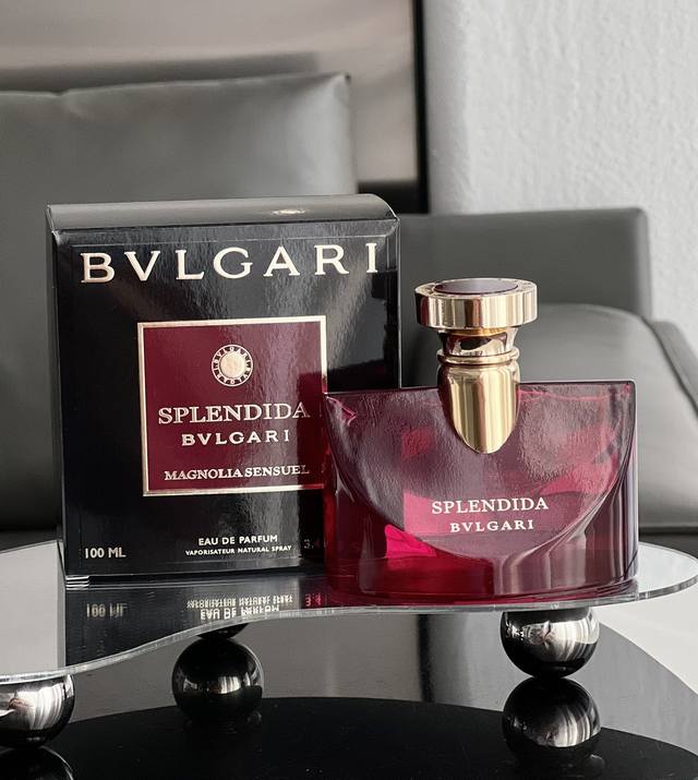 原单品质 款4 宝格丽醉美兰香暗暗绽放bvlgari Splendida Magbolia Sensuel醉美兰香初闻这瓶香氛总有一股熟悉感～一股脑儿映入眼帘的