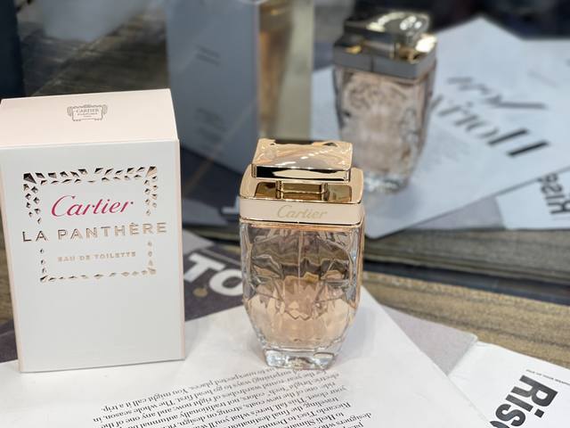 原单品质 Cartier 卡地亚美洲豹香水 La Panthere 猎豹女士淡香水75Ml。将花卉与感官体验相融合，就如卡地亚调香师玛蒂尔德 劳伦所说“将生活的