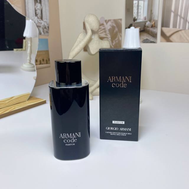 阿玛尼纯香密码男士香精125Ml Armani Code Parfum 以卡拉布里亚佛手柑的明亮和柑橘香调开启，带来泡腾和持久的清新感，精致的核心是树脂和鸢尾醛