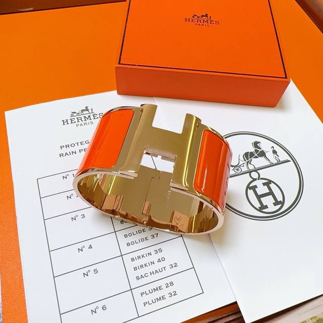 Hermes 爱马仕手镯 原版定制 宽版手镯手环 珐琅工艺太考验师傅的手艺了 要确保色泽手工制作好 高端定制 女神 都爱爱马仕火爆手镯 超精赞 各路女神 明星