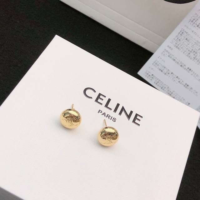 新品 Celine 赛琳 圆形耳钉 新款 个性 Celestine个性经典之作 耳钉 女神必备神器 全部慢工出细活 大方 百搭，简约设计风格独特，非常美。030