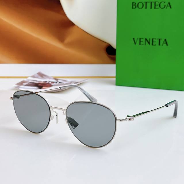 Bottega Venet* Bv1268S Size：51口19-145