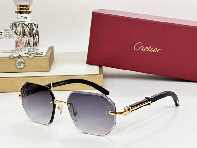 Cartier Mod：Ca0499S Size：57-18-140