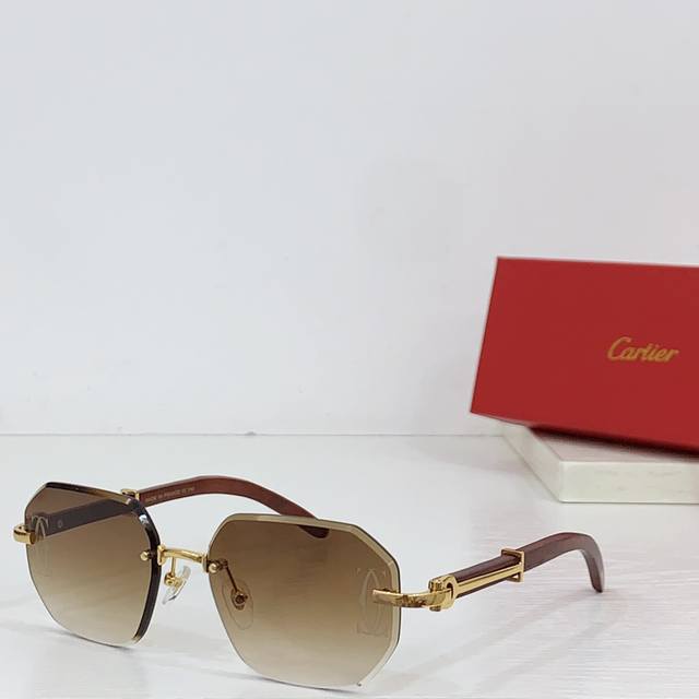 Cartier Mod：Ca0499S Size：57-18-140