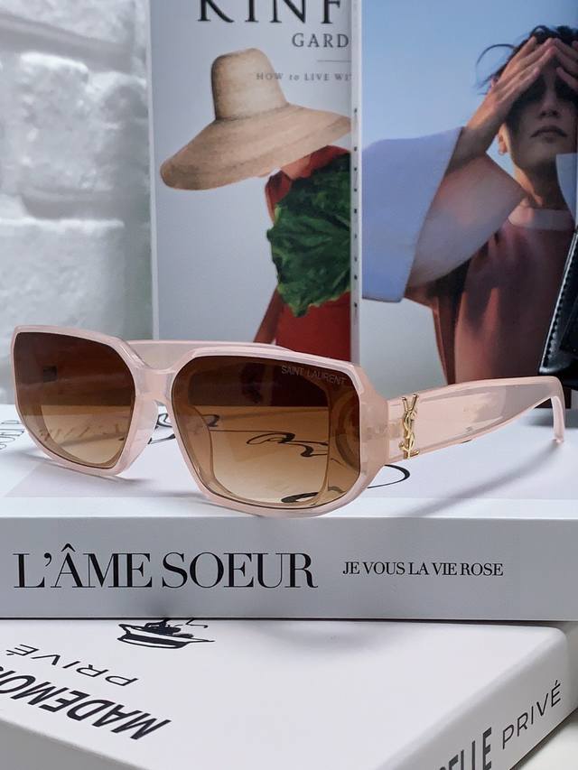 Ysl 圣罗兰墨镜女. 猫眼时尚运动防蓝光太阳镜遮阳镜