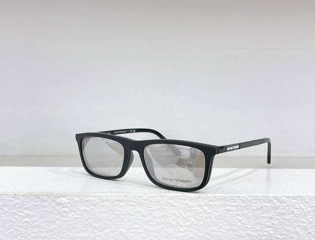 Emporio Arman*Model：Ea4160F Size：55口18-145配送挂片～～