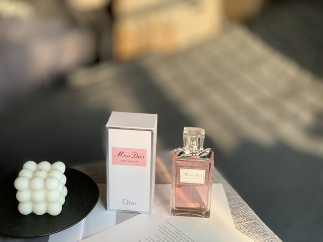 原单品质 2020女士新香水迪奥 Dior Miss Dior Rose N Roses香水miss Dior Rose N Roses100Ml是一款将要加m