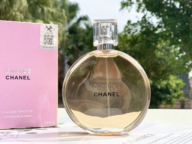 原单品质 100Ml 香奈儿 邂逅 黄邂逅 Chanel Chance Eau De Toilette前调：菠萝、鸢尾花、广藿香、粉红胡椒、风信子中调：茉莉、柠