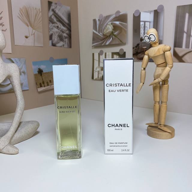 香奈儿水晶恋绿意淡香精100Ml Chanel Cristalle Eau Verte Eau De Parfum,2023 品牌：香奈儿 属性：女香 香调：绿