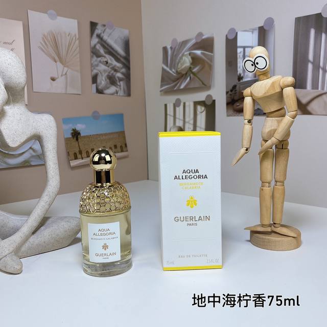 地中海柠香75Ml Guerlain娇兰 花草水语女士淡香水75Ml 地中海柠香 小豆蔻、粉红胡椒和鲜姜点缀着 柠檬、苦橙叶的阳光气息包裹在白麝香基调的温柔淡雅