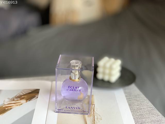 原单品质 Lanvin 浪凡光韵女士edp浓香水 100Ml 花果香调 清新持久 香调：温柔花香调 前香：柠檬叶、紫丁香 中香：桂花、红牡丹、紫藤花、蜜桃花、绿