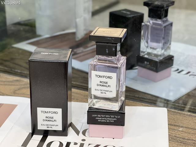 原单品质 Tom Ford欲感玫瑰花园香水tf2022新香水意大利阿马尔菲露水玫瑰 50Ml Rose Damalfi 阿马尔菲海岸 前调：佛手柑 中调：玫瑰