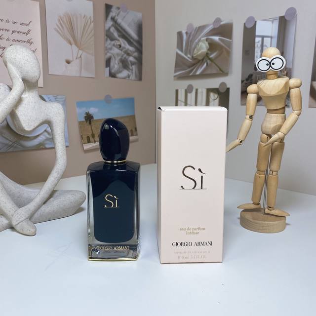 阿玛尼黑色挚爱浓香100Ml Giorgio Armani Si Intense,2014 品牌：阿玛尼 调香师：Julie Masse 属性：女香 香调：果香