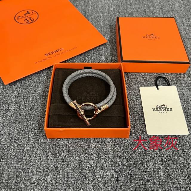 Hermès 爱马仕 手链 多种颜色可选，尺寸可制定，简约大方，高档时尚。