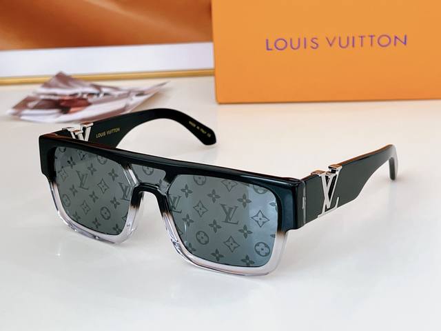 Louis Vuitto* Model：Z2062W Size：133口0-