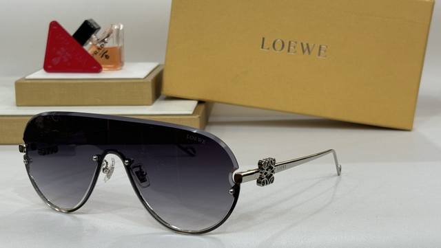 Loew* Model：Lw5 S Size：141口0-143