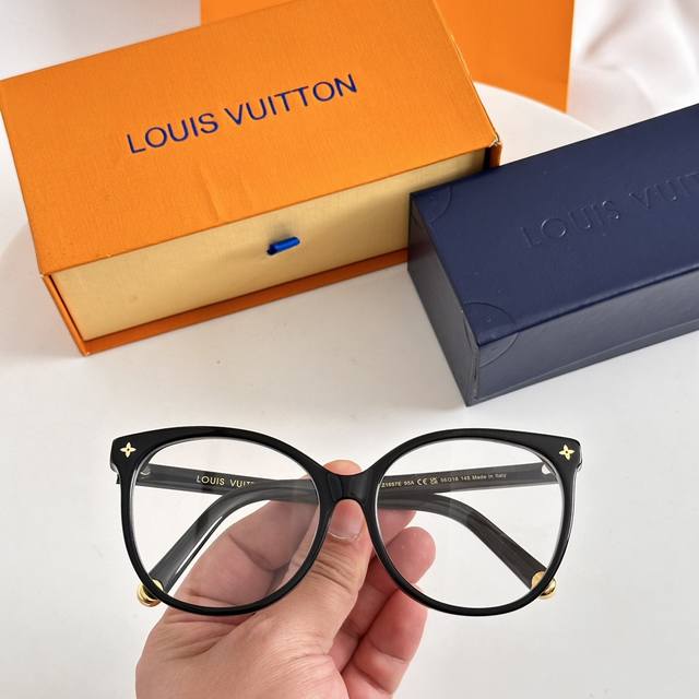 Louis Vuitto*Model：Z1657E Size：56口18-145