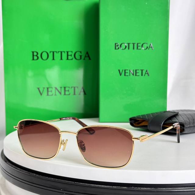 Bottega Venet* Model：Bv1300S Size：56口19-145，