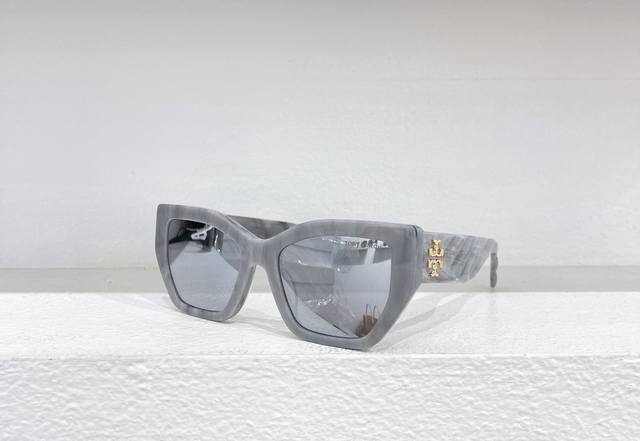 Tory Burchmodel：Ty7187U Size：55口20-