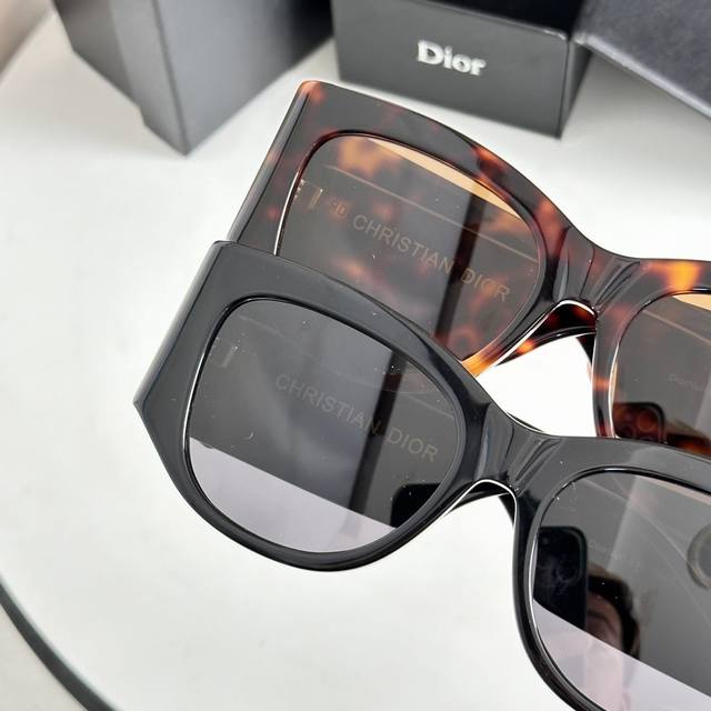 细节图 Dior Nuit Mod:S1I Size:54-18-135