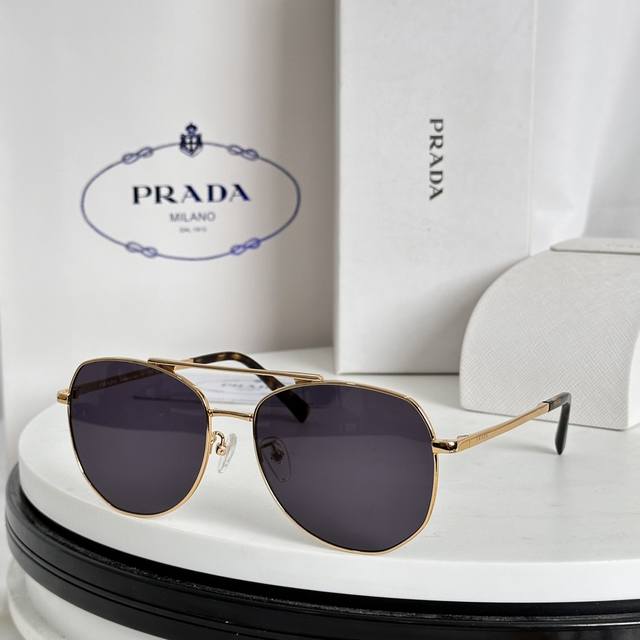 Prada Model：Pra58V Size:56-17-