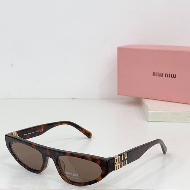 Miu M* Model:Smu 07Zs Size：56口19-140