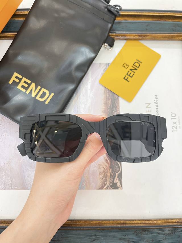 Fend*Model: Fe0951Size: 50口22-145