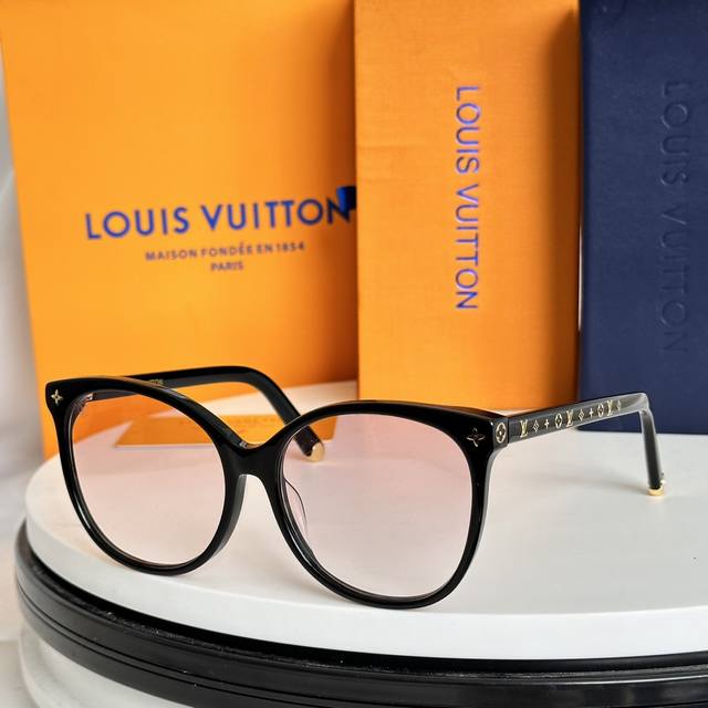 Louis Vuitto*Model：Z1657E Size：56口18-145