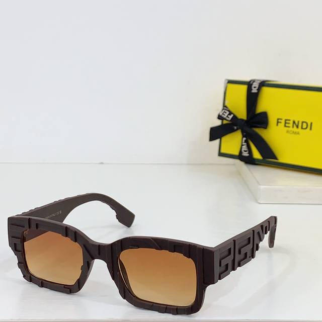 Fend* Model: Fe0951 Size: 50口22-145