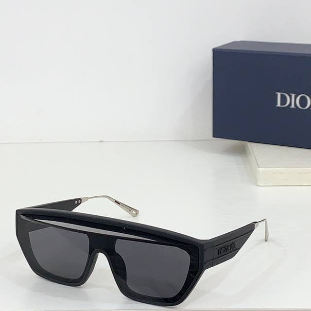 Dio* Mod：Diorclub M7U Size：140-0-140