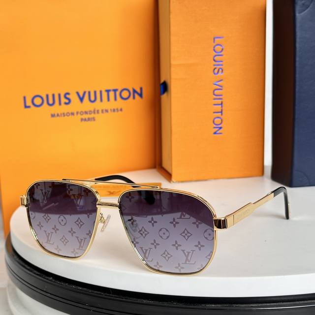 Louis Vuitto*Model：Z2549U Size：60口17-145