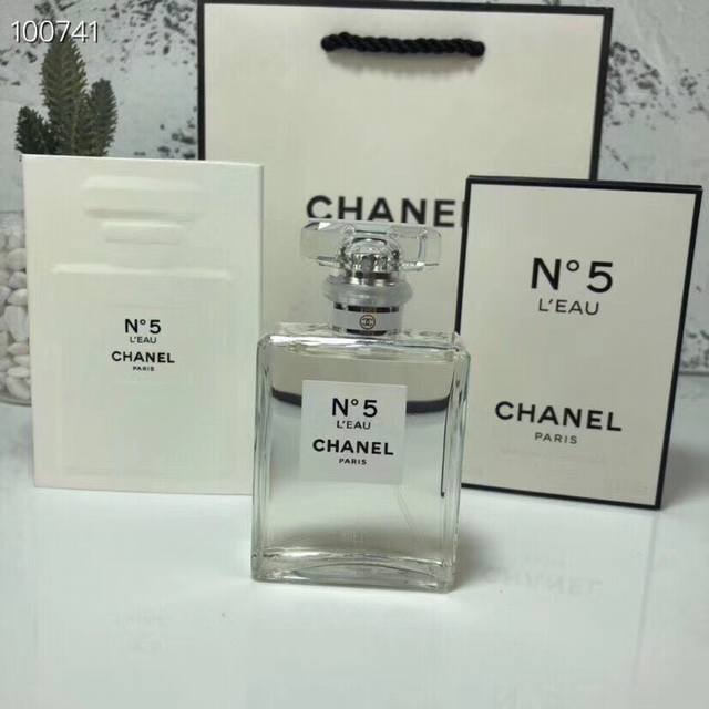 100Ml-50Ml. 专柜新款chanel No.5香奈儿5号五号之水女士淡香水100Ml 香调：乙醛花香调前味：格拉斯橙花、乙醛、香水树花中味：格拉斯茉莉、