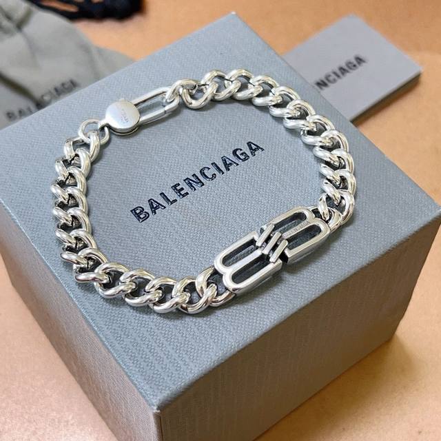 原单货新品 巴黎世家 Balenciaga手链专柜一致巴黎世家手链 男士火爆款出货 设计独特 前卫 男女必备！码数18。20。22Cm