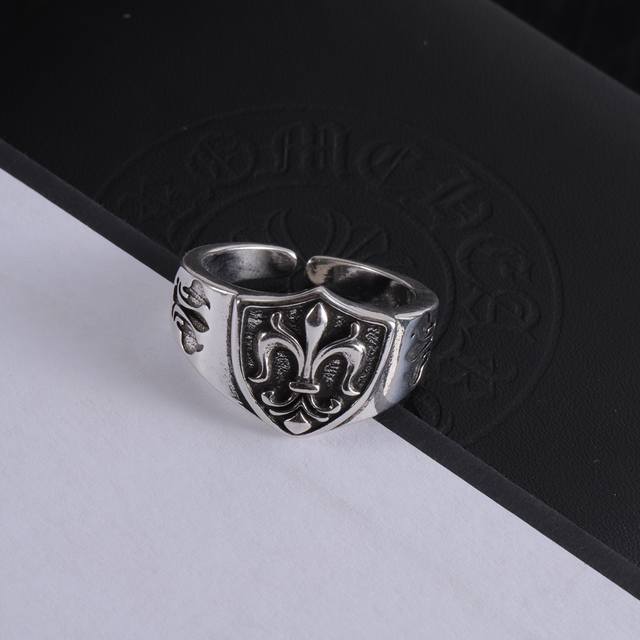 Chrome Hearts 克罗心童军花开口戒指