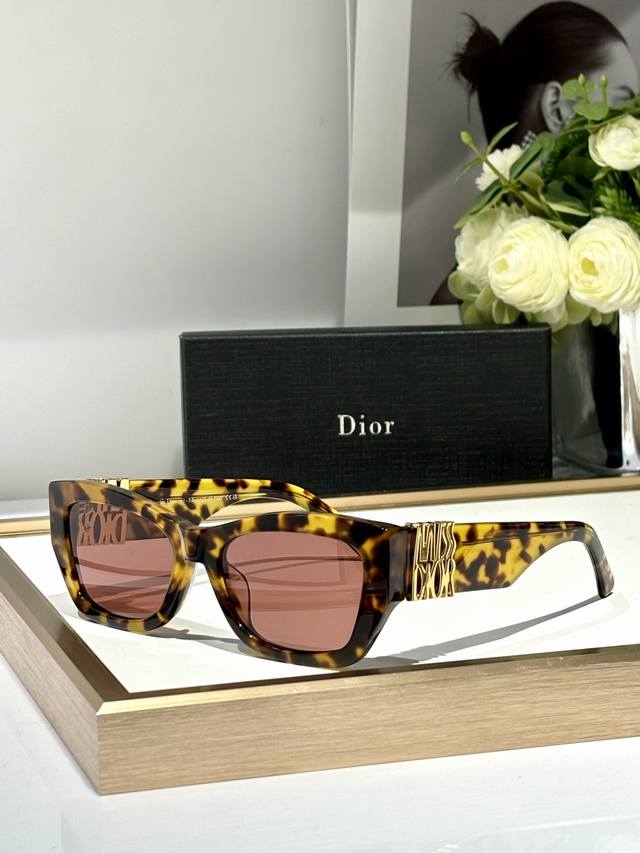 Dior Model：Cdio* S1F Size：55口20-140