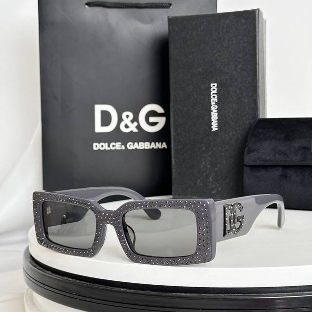 带钻p21357150Dolce Gabbana Mod:Dg4447 Size:53-20–140