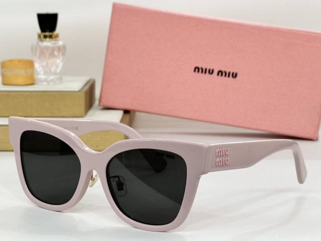 Miumiu* Logo 经典款