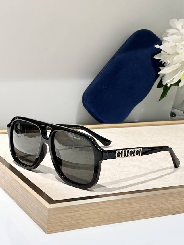 Gucci Mod：Gg1188S Size：52-17-145 官网同步