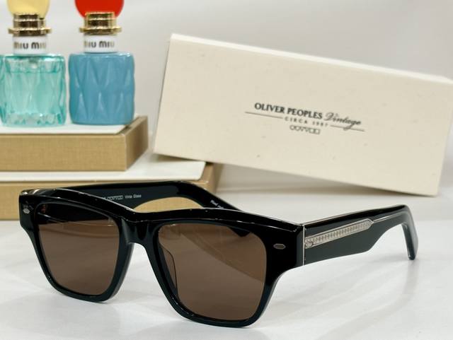 Oliver Peoples Model：Ov5522Su Size：52口18-145