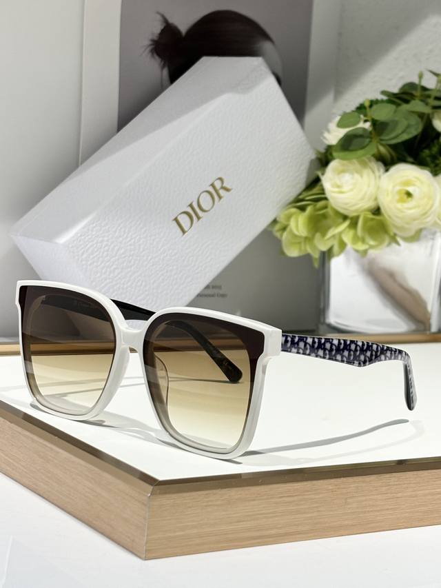 Dior Nuance-12 经典方形 Size:65-15-147