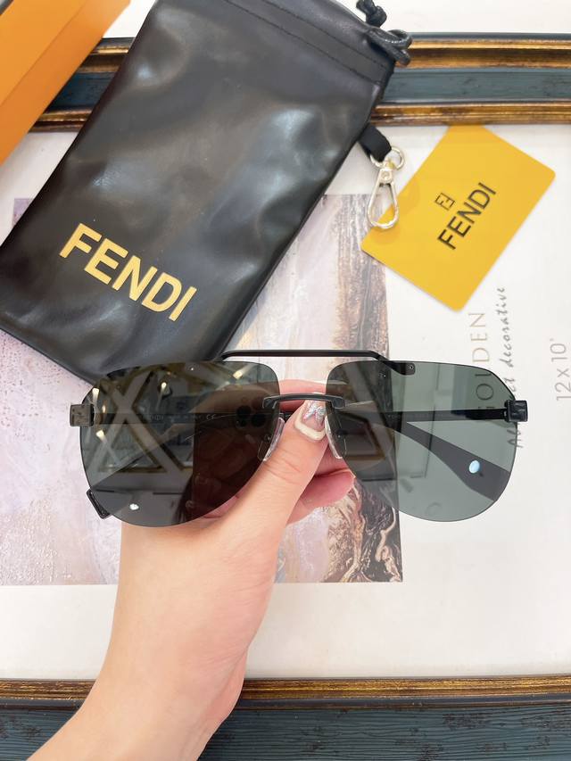 Fend*Model：Fe40115U Size：62口13-145