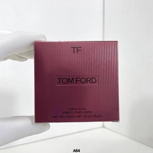 一比一 Tf咖啡玫瑰腮红膏6G！Tf咖啡玫瑰限定腮红唇颊盘腮红膏一盘两用，低饱和玫瑰豆沙，粉扑少量多次沾取晕染，随意的拍在脸颊上，慵懒甜蜜真的很温柔，暖暖的氛围