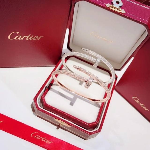 Cartier 卡地亚 Juste Un Clou 钉子系列 满钻钉子手镯 玫瑰金 铂金 两色可选 德国进口s925纯银材质精工打造完美无暇 市面上最高级别版本