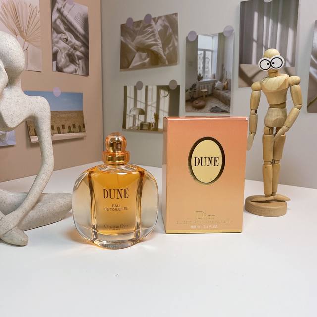 迪奥沙丘女士 Ml Dior Dune, 1991 品牌：迪奥 调香师：Nejla Barbirjean-Louis Sieuz... 属性：女香 香调：木质东