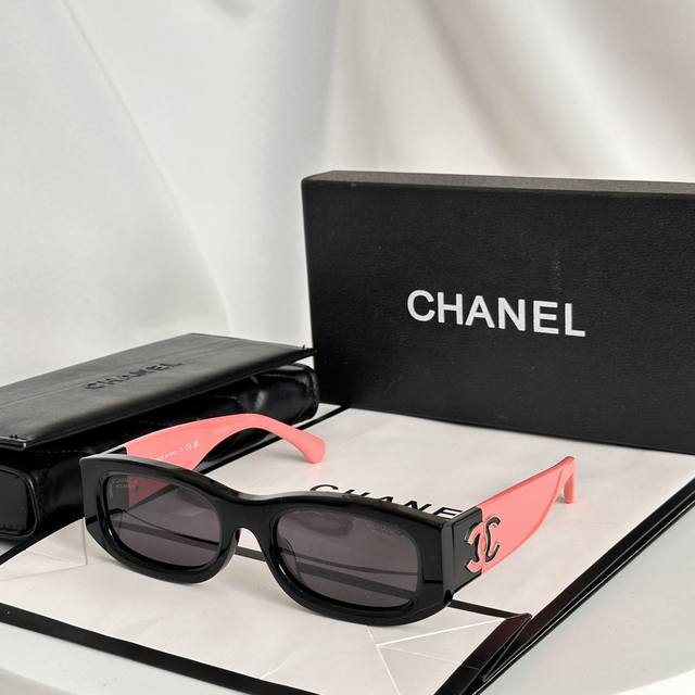 模特图 Chanel 高版本 Model： 5525 Size：52-19-140 官网原版1:1拼色