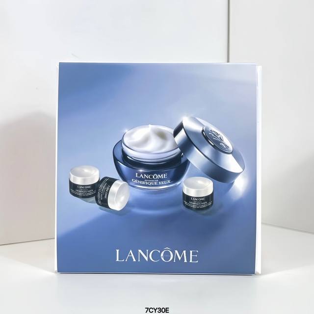 兰蔻小黑瓶眼霜一拖三礼盒 7Cy30E编码！可配中文标新品 Lancome 兰蔻小黑瓶眼霜臻享礼盒！！15Ml+3*5Ml，官网同步正品，平台代购直出无压力。