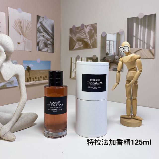 迪奥典藏特拉法加香精 Ml Dior Rouge Trafalgar Esprit De Parfum, 2024 品牌：迪奥 调香师：Francis Kurk