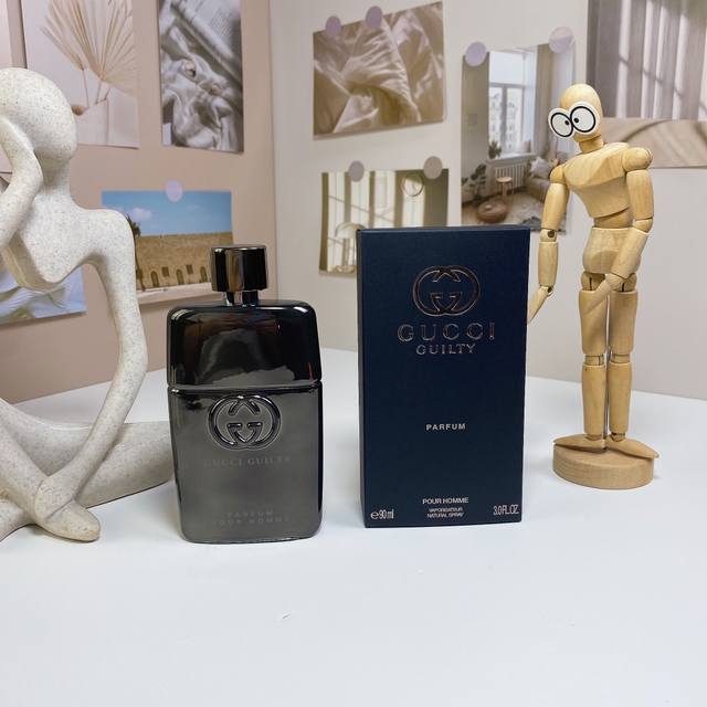 古驰罪爱燃情男士 Ml Gucci Guilty Intense Pour Homme, 2011 品牌：古驰 属性：男香 香调：芳香木质调 前调：薰衣草柠檬芫