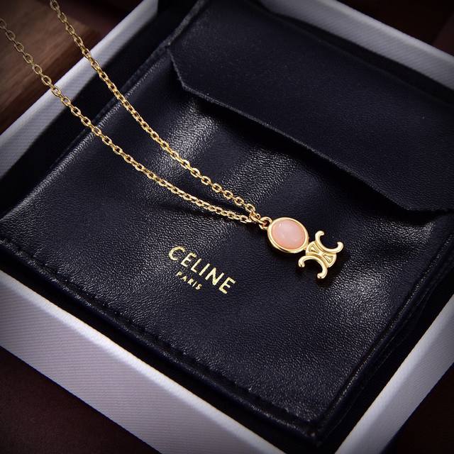 项链 Celine 新款套装Preclous新品 简单时尚专柜一致黄铜材质电镀18K金 火爆款出货 设计独特 前卫 美女必备款！