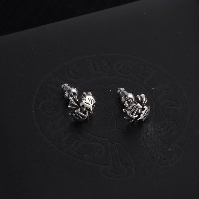 Chrome Hearts 克罗心耳钉